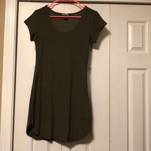 Hunter green short sleeve dress
